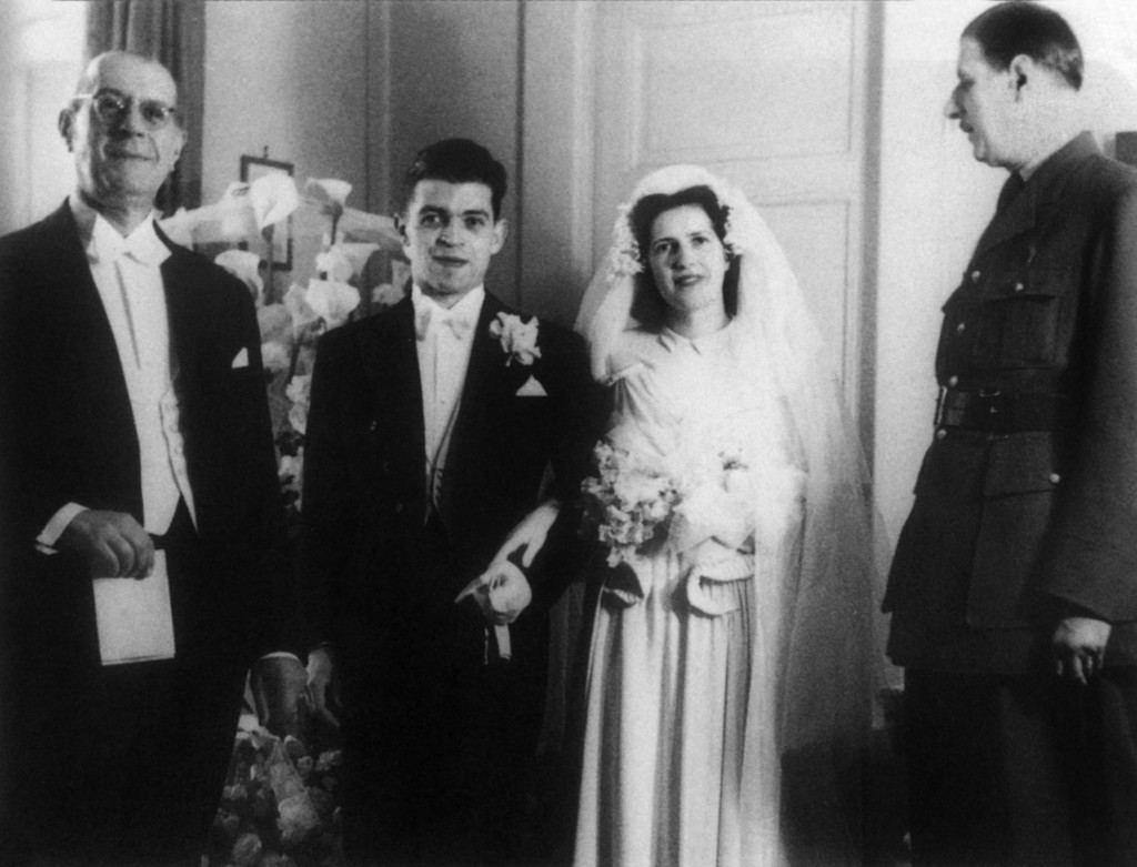 Wedding of Genevieve de Gaulle with Bernard Anthonioz, 1946 : on l Xavier de Gaulle (Genevieve's father) and on r Charles de Gaulle (Genevieve's uncle)